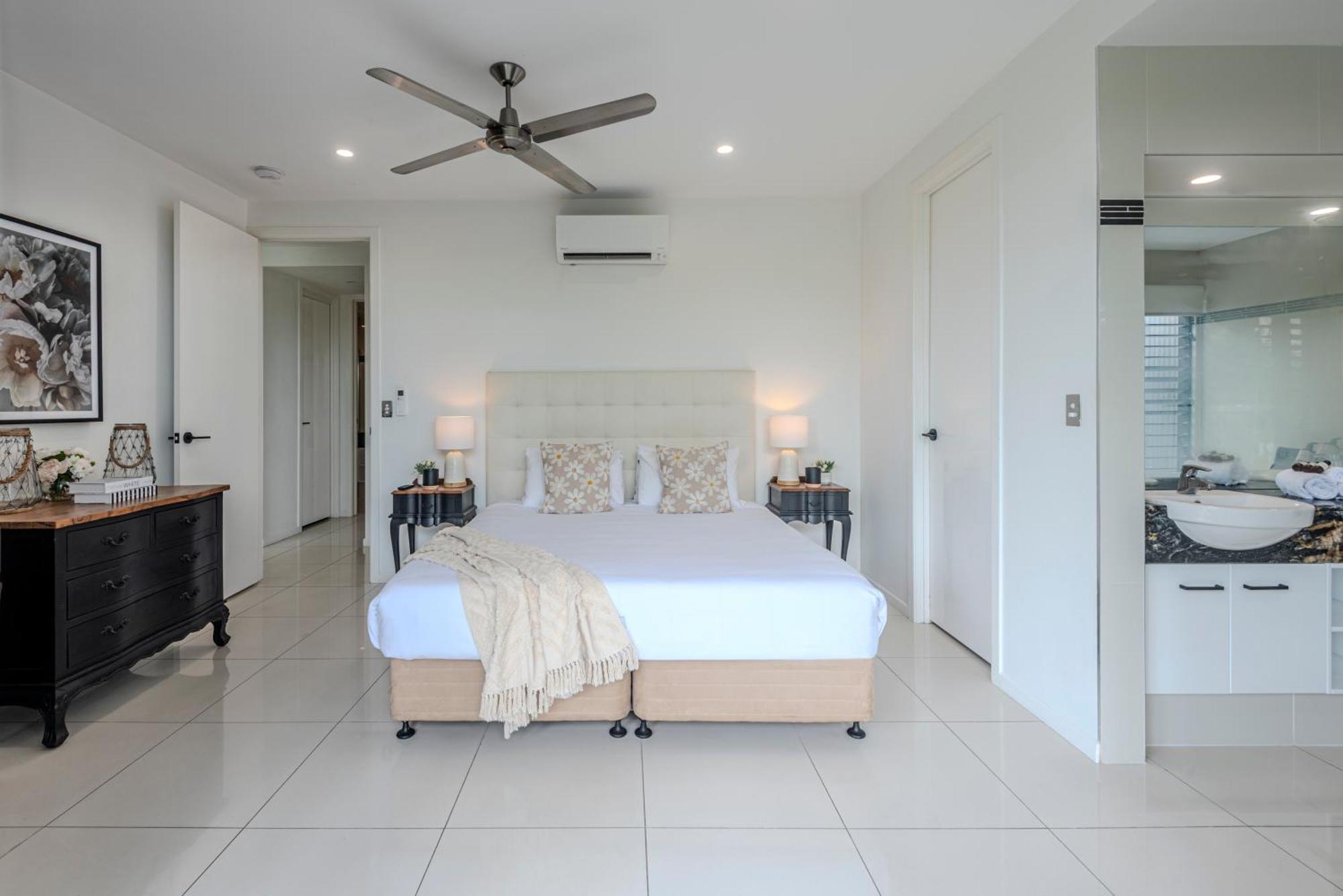 Pinnacle Apartments Hamilton Island Exterior foto