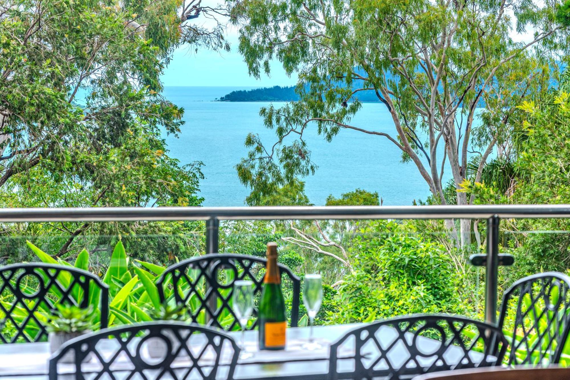 Pinnacle Apartments Hamilton Island Exterior foto